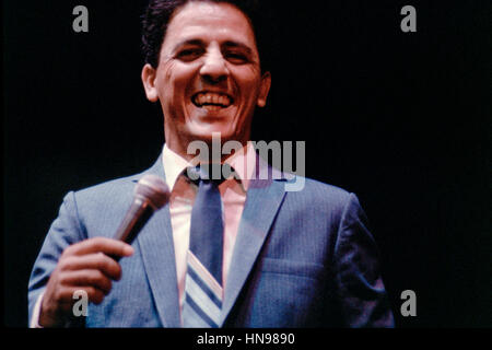 Narra il giocatore con Celina González' band 1989 in Brighton. Foto Stock