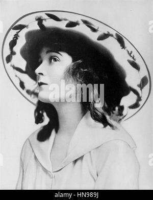 MAE MARSH (1894-1968) US attrice cinematografica nel 1916 Foto Stock