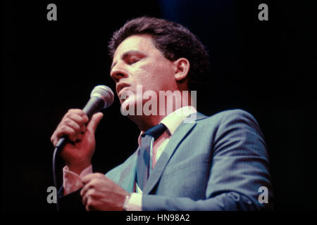 Narra il giocatore con Celina González' band 1989 in Brighton. Foto Stock