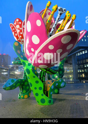 I tulipani scultura di Yayoi Kusama di Lille in Francia. Foto Stock