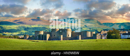 Beaumaris Castello Medievale costruito 1284 da Edward 1st, Isola di Anglesey, Galles Foto Stock