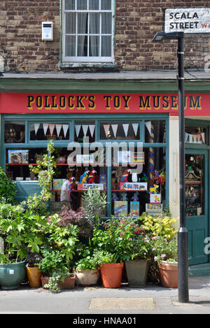 Pollock's Toy Museum, London, Regno Unito Foto Stock