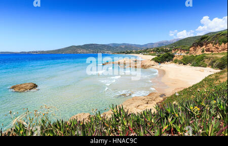 Spiaggia a Penisola vicino a Sagone, Corsica, Francia Foto Stock