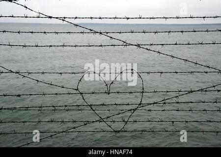 Wired spinato calore a Patarei fortezza sul mare ex-prigione, Tallinn, Estonia Foto Stock