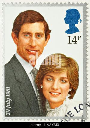 Regno Unito - circa 1981: Un British usato Francobollo per celebrare le nozze reali del principe Charles e Lady Diana Spencer Foto Stock