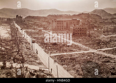 Foto di Hiroshima dopo la bomba atomica esplosione di Hiroshima e al Museo Memoriale della Pace di Hiroshima, Giappone Foto Stock