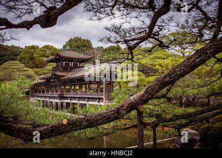 Giardino, Heian Jingu, Kyoto, Giappone Foto Stock