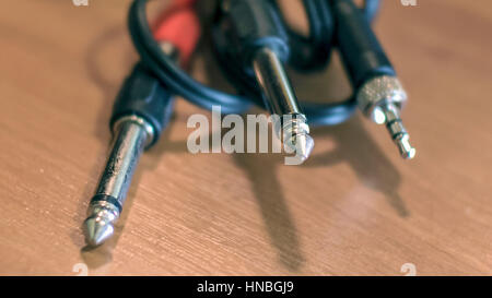 Primo piano di audio stereo connettori telefonici plug Foto Stock