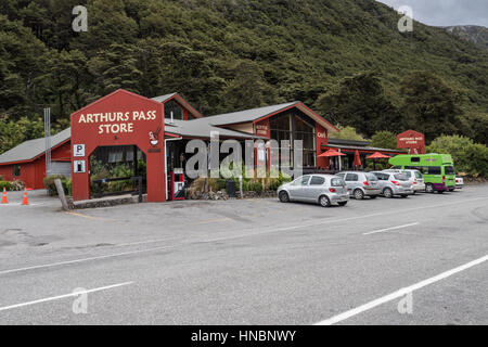 Arthur's Pass e negozio Cafe, South Island, in Nuova Zelanda. Foto Stock