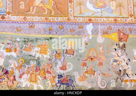 Un affresco al di fuori del Forte Mehrangarh raffiguranti divinità dalla mitologia indù. Foto Stock