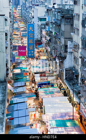 Shop, negozi, vista aerea, vista da sopra, panoramica, il Mercato Notturno di Temple Street, Kowloon, Hong Kong, Cina Foto Stock