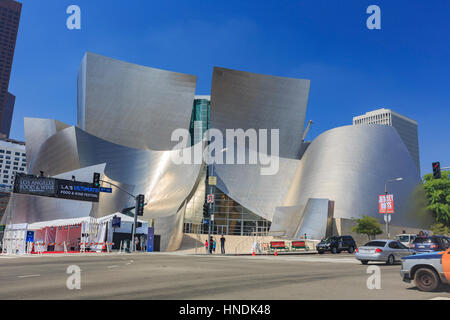 Los Angeles, agosto 23: vista la mattina del Walt Disney Concert Hall il Ago 23, 2014 a Los Angeles in California Foto Stock