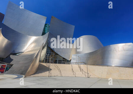 Los Angeles, agosto 23: vista la mattina del Walt Disney Concert Hall il Ago 23, 2014 a Los Angeles in California Foto Stock