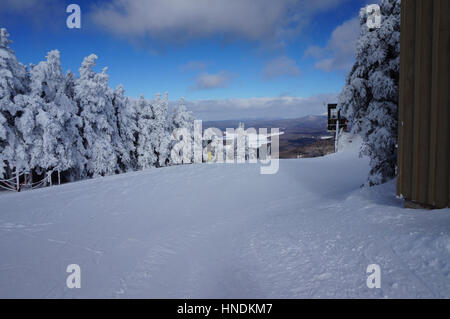 In alto di montagna sciistica nel Vermont Foto Stock