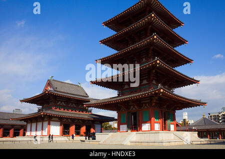 Shitennoji Temple,Osaka, Giappone, Asia Foto Stock