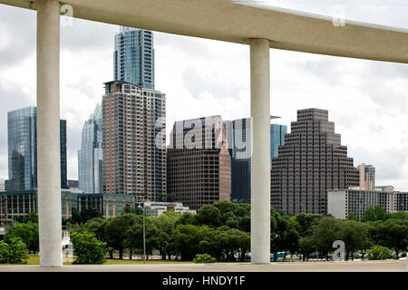 Austin, Texas: vista sul centro cittadino dalle lunghe Centro per le Arti dello Spettacolo Foto Stock