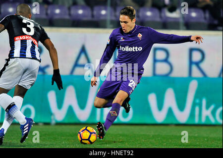 Firenze, Italia. Xi Febbraio, 2017. A.c.f. La Fiorentina di Federico Chiesa in azione durante il campionato italiano di una partita di calcio A.c.f. Fiorentina vs Udinese al Artemio Franchi Stadium. ACF Fiorentina win over Udinese con il punteggio di 3-0. Credito: Giacomo Morini/Pacific Press/Alamy Live News Foto Stock