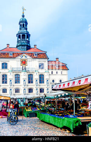 Lüneburg, Marktplatz mit Gemüseständen; Lueneburg, la piazza del mercato con bancarelle Foto Stock