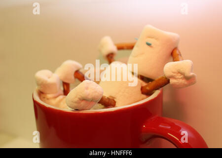 Marshmallow Uomo nel cioccolato caldo #3 Foto Stock