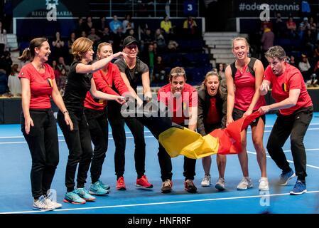 Bucarest, Romania. 12 Feb, 2017. 12 febbraio 2017: Belgio team durante la Fed Cup by BNP 2017 gioco tra la Romania e il Belgio presso la Sala Polivalenta, Bucuresti, Romania ROU. Copyright: Cronos/Catalin Soare Credito: Cronos Foto/Alamy Live News Foto Stock