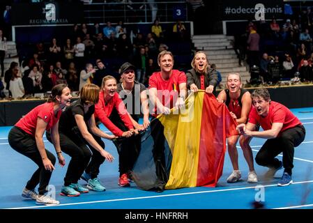 Bucarest, Romania. 12 Feb, 2017. 12 febbraio 2017: Belgio team durante la Fed Cup by BNP 2017 gioco tra la Romania e il Belgio presso la Sala Polivalenta, Bucuresti, Romania ROU. Copyright: Cronos/Catalin Soare Credito: Cronos Foto/Alamy Live News Foto Stock