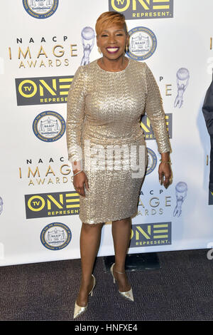 Pasadena, Stati Uniti d'America. 10 Febbraio, 2017. Iyanla Vanzant pone in occasione della cerimonia di premiazione del 48. Immagine NAACP Awards Non-Televised Awards di Pasadena Convention Center. Pasadena, 10.02.2017 | Utilizzo di credito in tutto il mondo: dpa/Alamy Live News Foto Stock