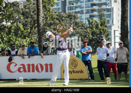 Kuala Lumpur, Malesia. Il 12 febbraio 2017. David Lipsky di rinvio USA off durante il round finale del campionato Maybank 2017 a Saujana Golf & Country Club, Subang, Malesia Febbraio 12, 2017 Credit: Ali Mufti/Alamy Live News Foto Stock