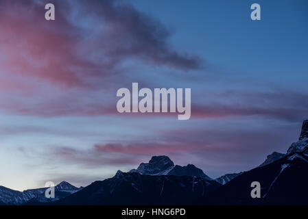 Alba sulle montagne in Canmore, Alberta, Canada Foto Stock