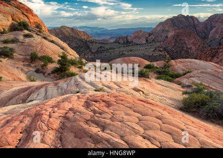 Utah paesaggio. Formazioni di arenaria in Yant appartamenti, Utah, Stati Uniti d'America. Foto Stock