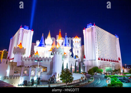 LAS VEGAS - APR 28 : l'Excalibur Hotel and Casino di Las Vegas il 28 aprile 2015 , l' Hotel è stato chiamato dopo il Re Artù spada e aperto nel 1990. Foto Stock