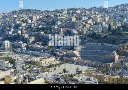 Amman, Giordania - 9 Dicembre 2016: viste del teatro romano della città di Amman in Giordania. Foto Stock