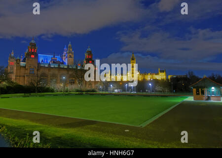 Kelvingrove Museum e gallerie d' arte di Glasgow University in distanza Foto Stock