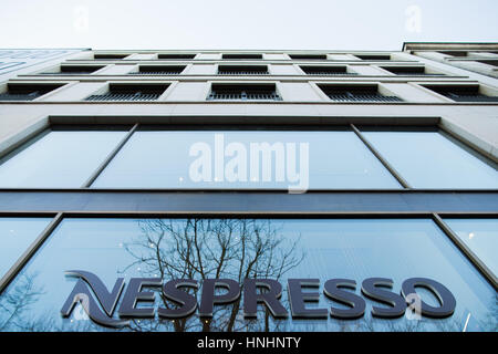 Duesseldorf, Germania. Xiii Febbraio, 2017. Vista di un ramo di Nespresso a Duesseldorf in Germania, 13 febbraio 2017. Foto: Rolf Vennenbernd/dpa/Alamy Live News Foto Stock