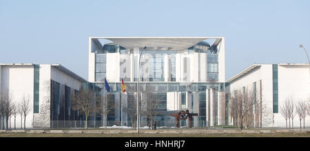 Berlino, Germania. Xiii Febbraio, 2017. Il Bundeskanzleramt, l'edificio dove il capo del governo federale tedesco risiede viene visto su 13 Febbraio, 2017. Credito: Willem Arriens/Alamy Live News Foto Stock