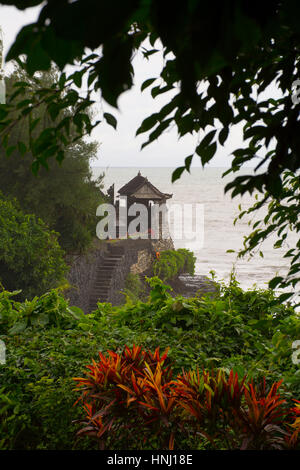 Dettaglio del tempio vicino dal Tempio Tanah Lot, Bali Foto Stock