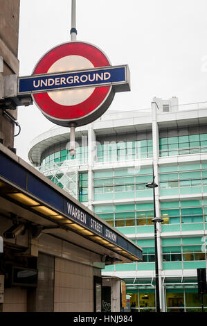 Warren Street, una stazione della metropolitana di Londra visto dall'esterno Foto Stock