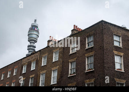 L'iconico BT Tower in London Fitzrovia Foto Stock