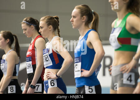 60m ostacoli vincitore Mollie Courtney si prepara per un calore presso il British di Atletica Leggera Indoor di prove del Team presso l'Istituto inglese dello Sport, Sheffield, unite Foto Stock