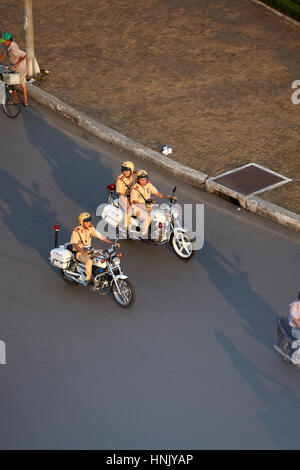 La polizia moto Ben Thanh cerchio di traffico, la città di Ho Chi Minh (Saigon), Vietnam Foto Stock