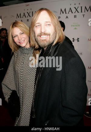 Tom petty e moglie, Dana york, arriva al maxim super bowl party presso la pietra rosa al Fairmont Scottsdale Princess in Scottsdale, AZ il venerdì, feb. 1, 2008. Foto di Francesco specker Foto Stock