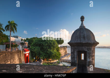 Garitta CITY GATE PASEO LA PRINCESA PROMENADE Città Vecchia di San Juan di Porto Rico Foto Stock