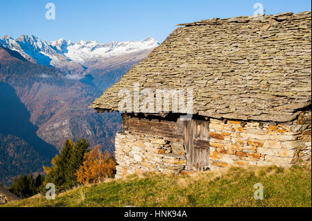 Rifugio di montagna nelle Alpi Svizzere Foto Stock