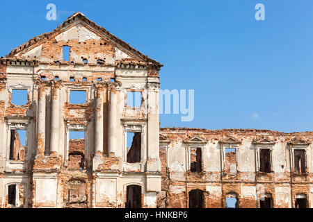 I ruderi di un antico castello Foto Stock