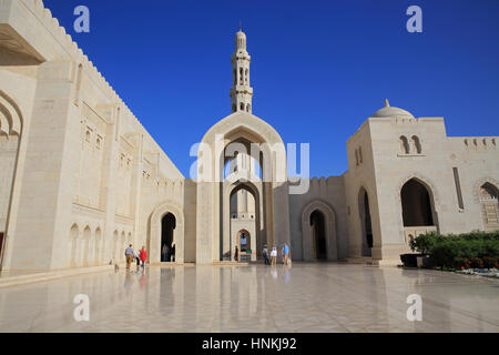 Il sultano Qaboos Grande Moschea, a Muscat, nel Sultanato di Oman Foto Stock