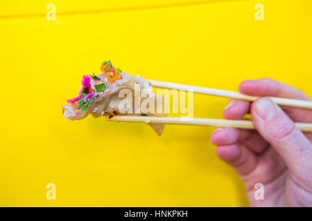 Gnocco fritto street food, colorato. Foto Stock