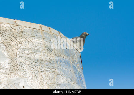 "Liquidity" scultura al punto di traghetto, Brentford, creato da Simon Packard Foto Stock