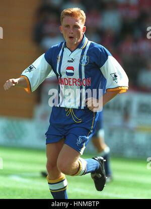 Contrassegnare PEMBRIDGE SHEFFIELD FC mercoledì 10 agosto 1995 Foto Stock