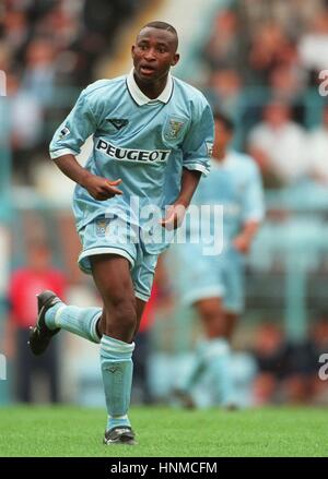 PETER NDLOVU COVENTRY CITY FC 29 Agosto 1995 Foto Stock