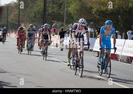 Naseem Park, Muscat Oman. Xiv Feb, 2017. Le 5 tappe Tour di Oman ha iniziato oggi con la partecipazione di 144 ciclista internazionale. La tappa di oggi ha vinto da Alexander Kristoff. Hawwa Al Qusimy/Alamy Live News Foto Stock