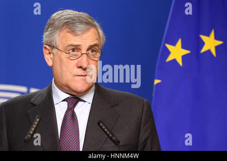Bruxelles, Belgio - 30 Gennaio 2017: il Presidente del Parlamento europeo Antonio Tajani parla ai media dopo un incontro con il presidente bulgaro a Europea Foto Stock